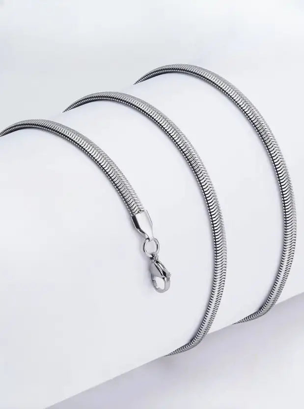 BOLD COLLAR SILVER CHAIN