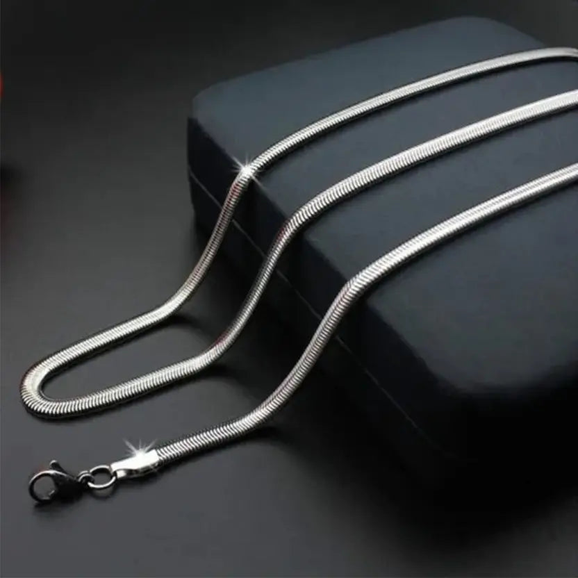 BOLD COLLAR SILVER CHAIN