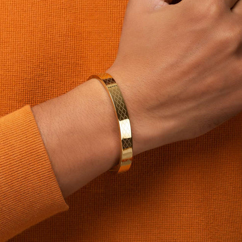 VELVET DOT GOLD KADA